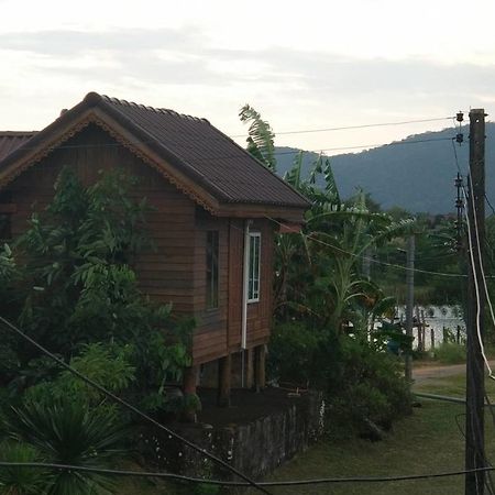 Baan Pak Phutawan Resort Ban Ban Takat Ngao Zewnętrze zdjęcie